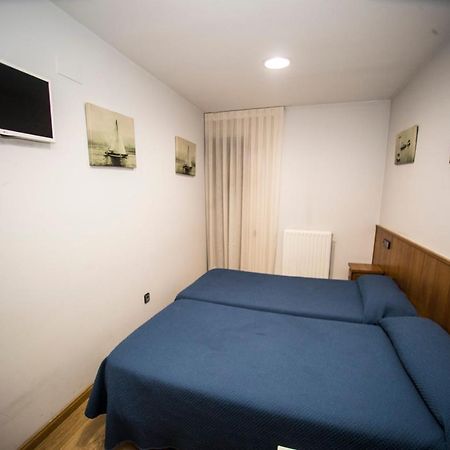 Hostal Caballeros Soria Exteriör bild