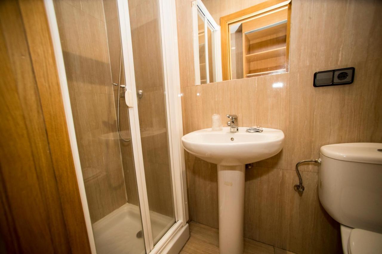 Hostal Caballeros Soria Exteriör bild
