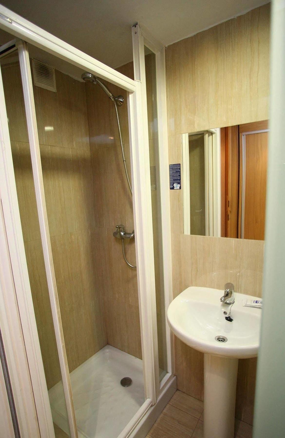 Hostal Caballeros Soria Exteriör bild