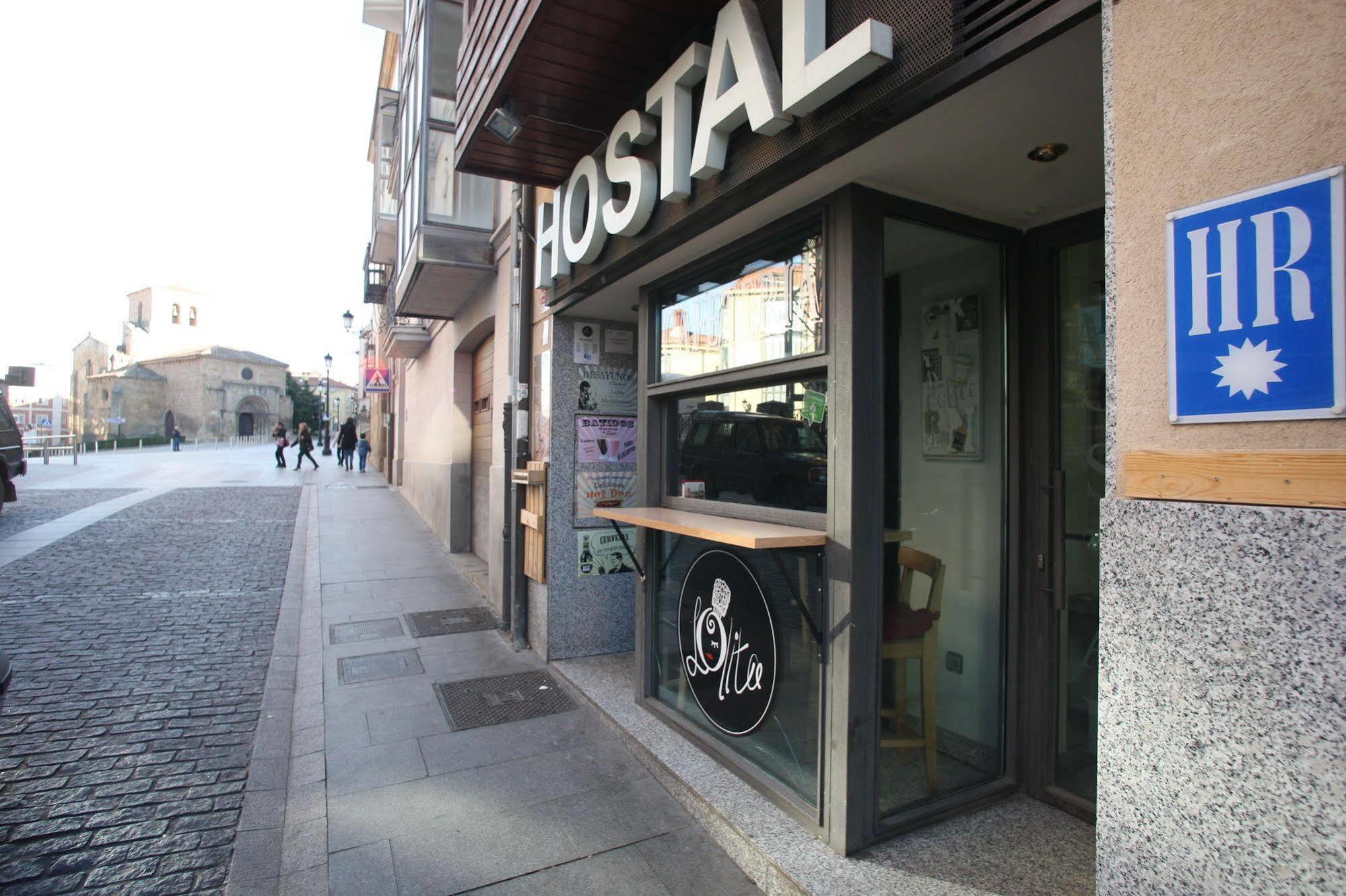 Hostal Caballeros Soria Exteriör bild